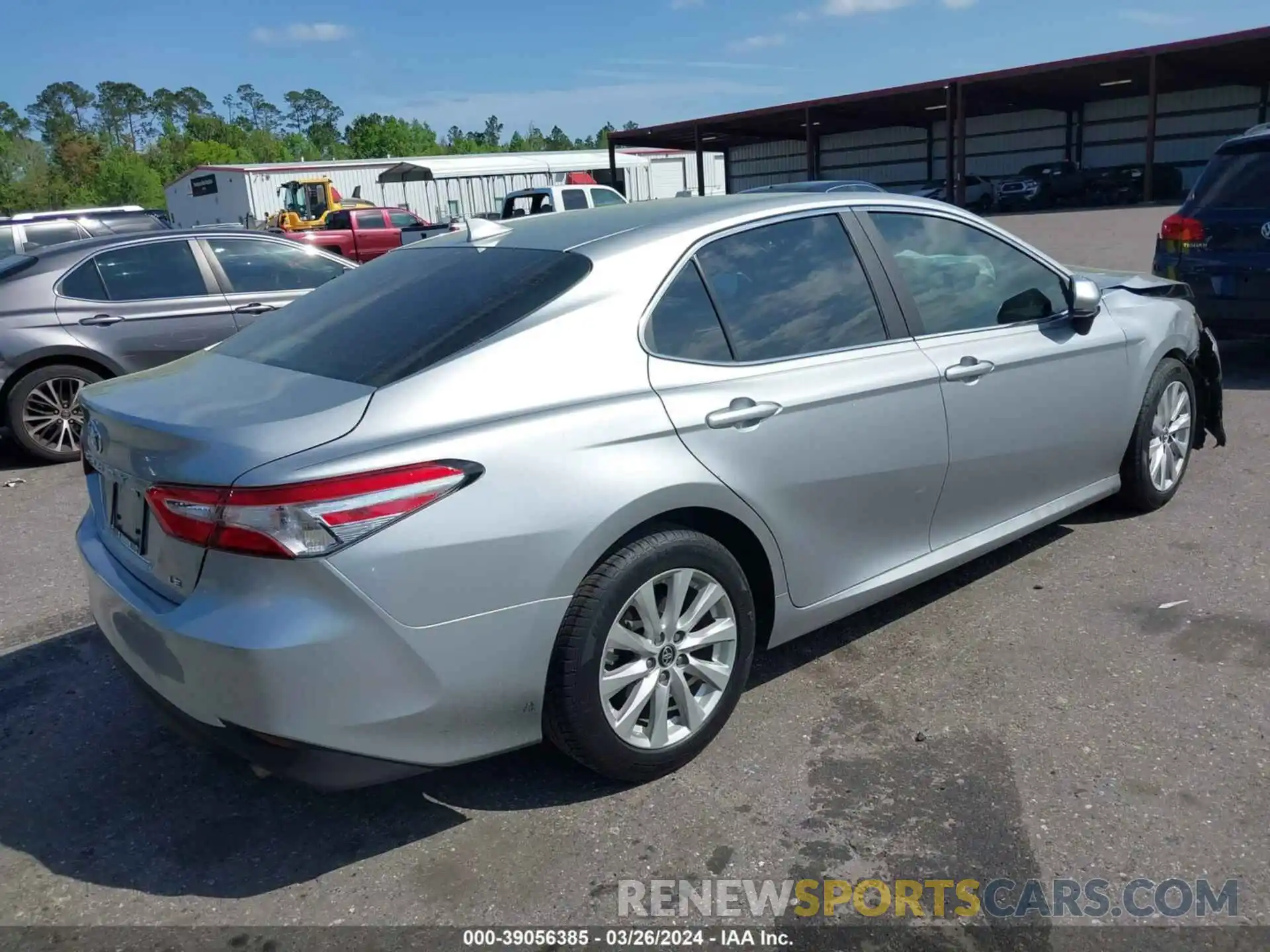 4 Photograph of a damaged car 4T1B11HK5KU224695 TOYOTA CAMRY 2019