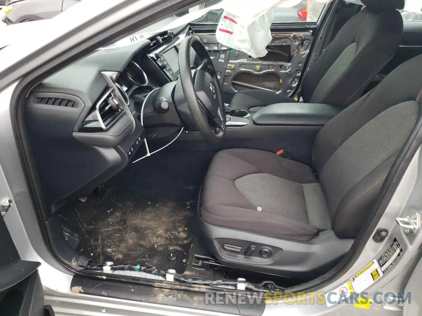 5 Photograph of a damaged car 4T1B11HK5KU225734 TOYOTA CAMRY 2019