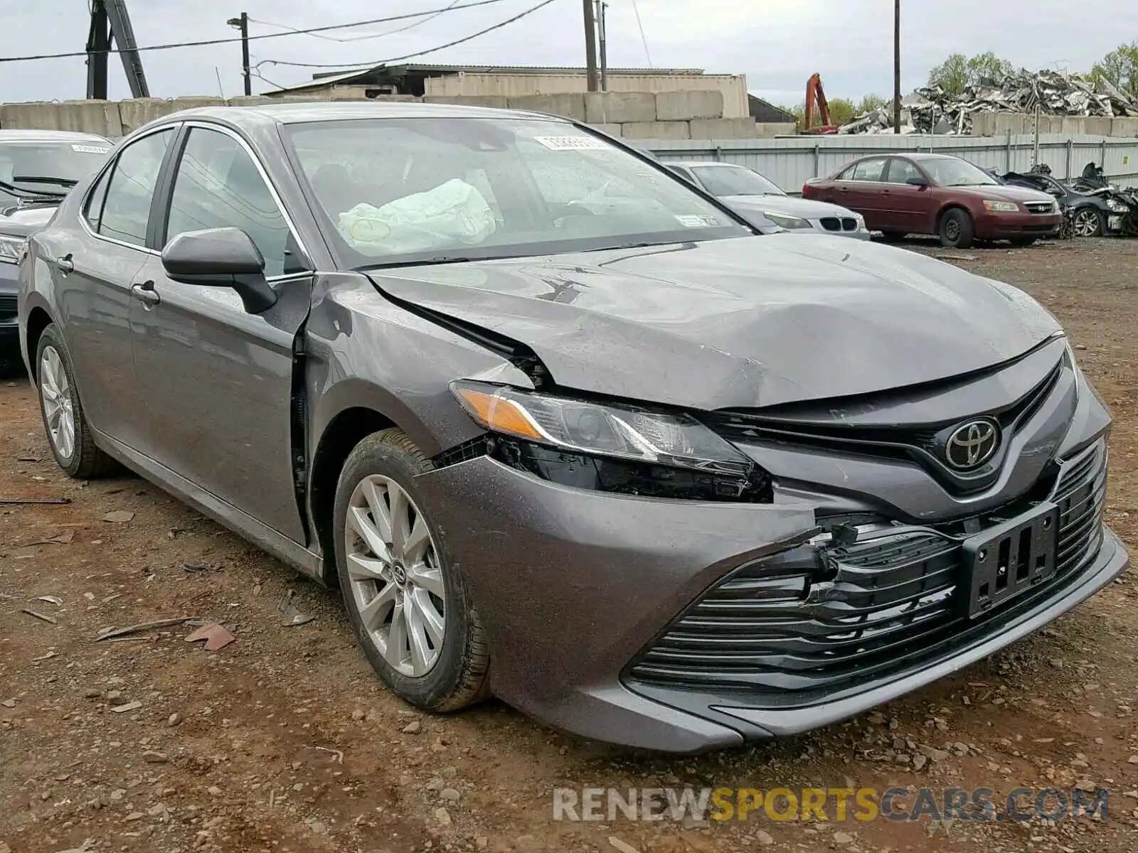 1 Photograph of a damaged car 4T1B11HK5KU226737 TOYOTA CAMRY 2019