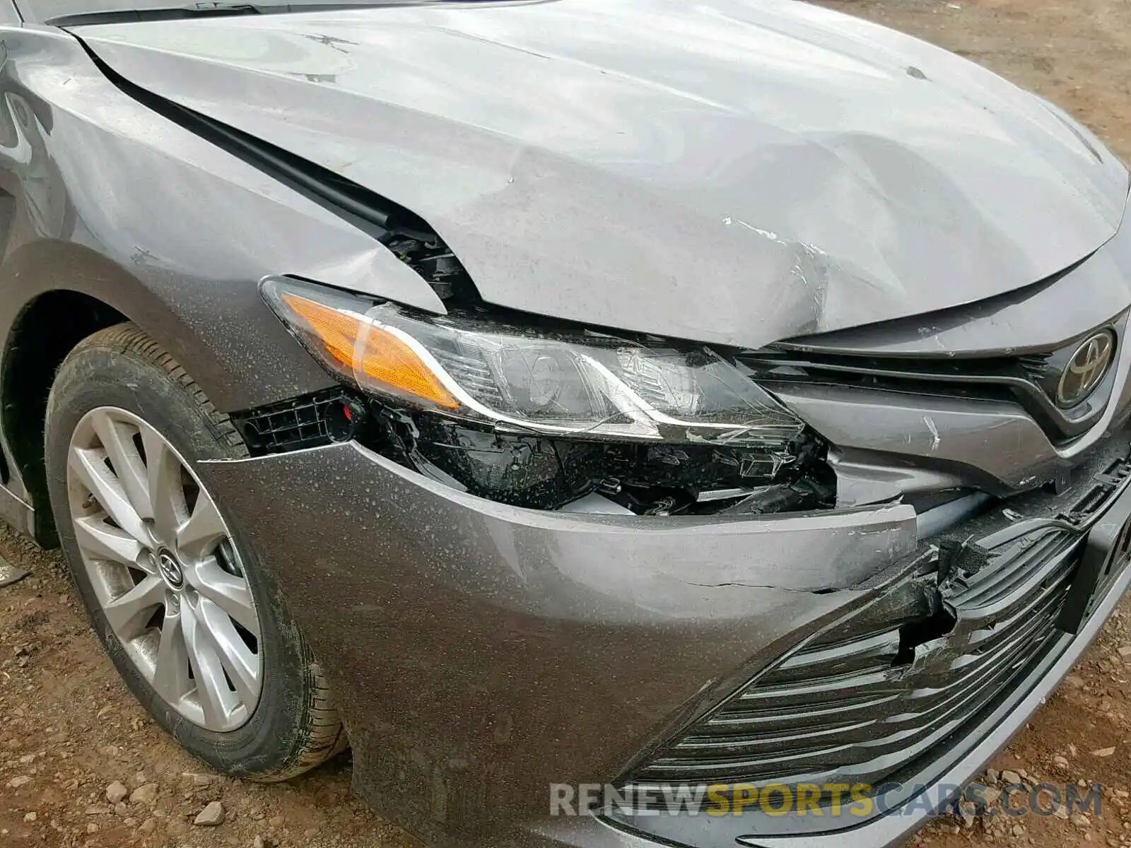 9 Photograph of a damaged car 4T1B11HK5KU226737 TOYOTA CAMRY 2019