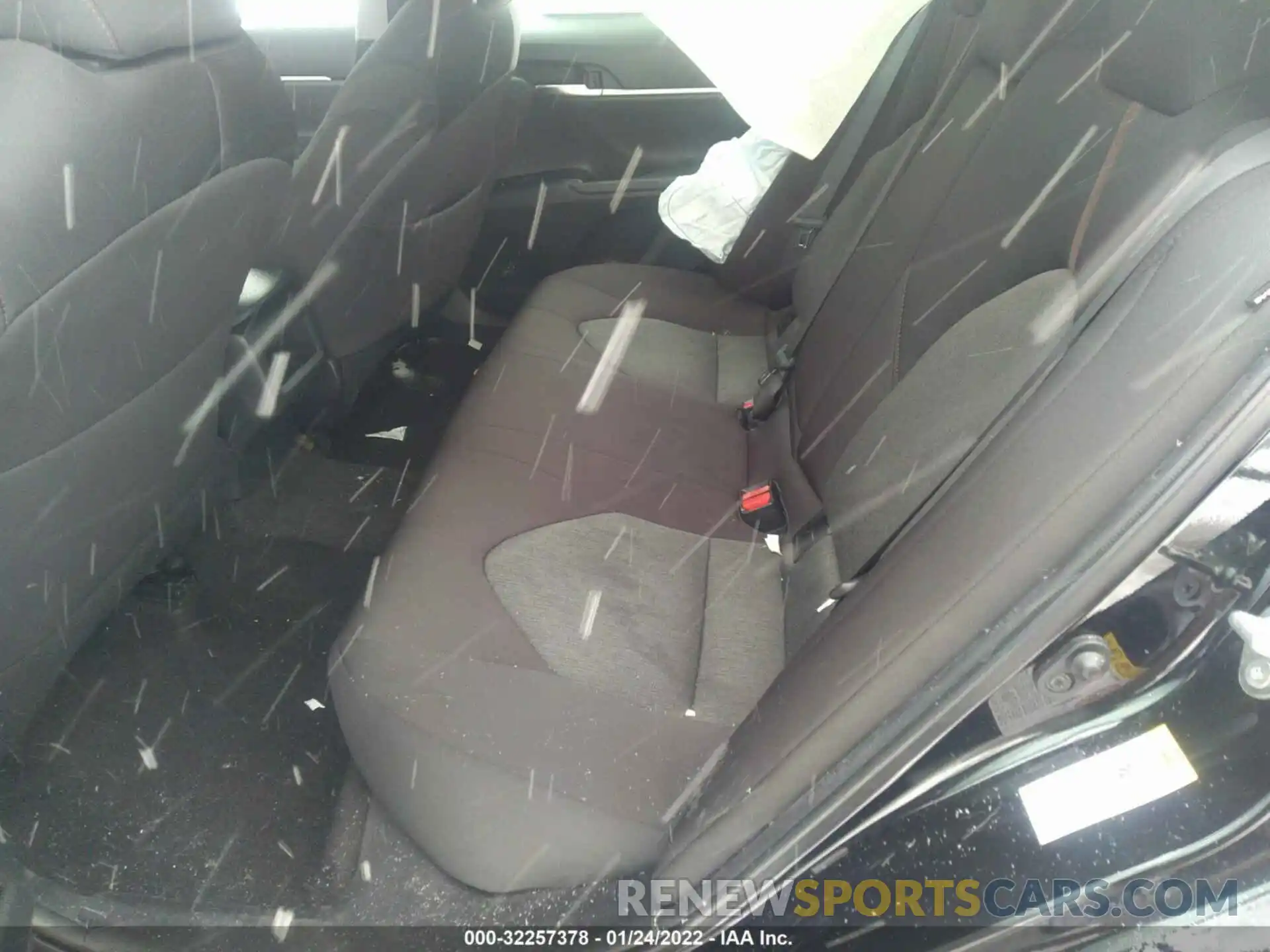 8 Photograph of a damaged car 4T1B11HK5KU226978 TOYOTA CAMRY 2019