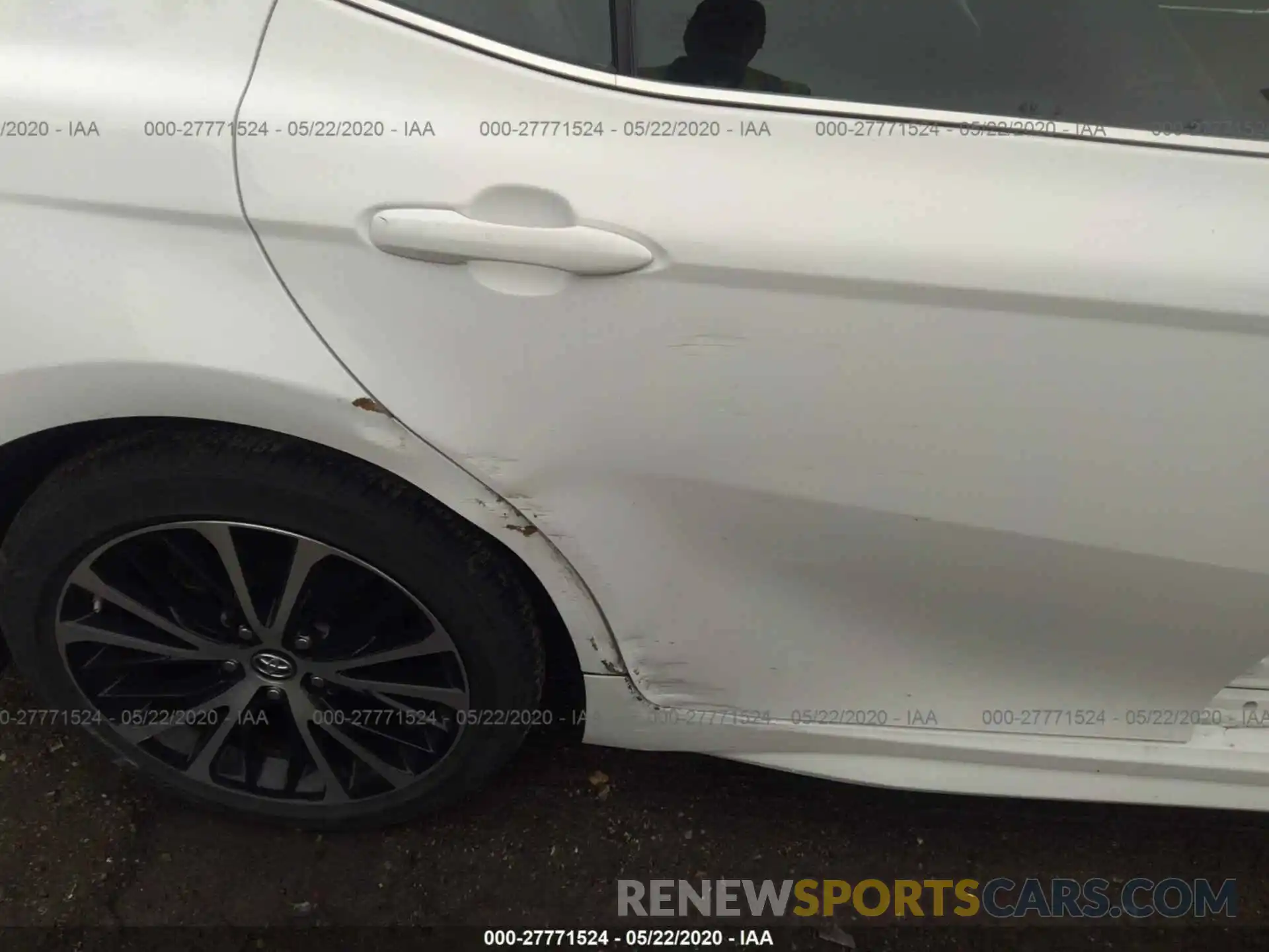 6 Photograph of a damaged car 4T1B11HK5KU227015 TOYOTA CAMRY 2019