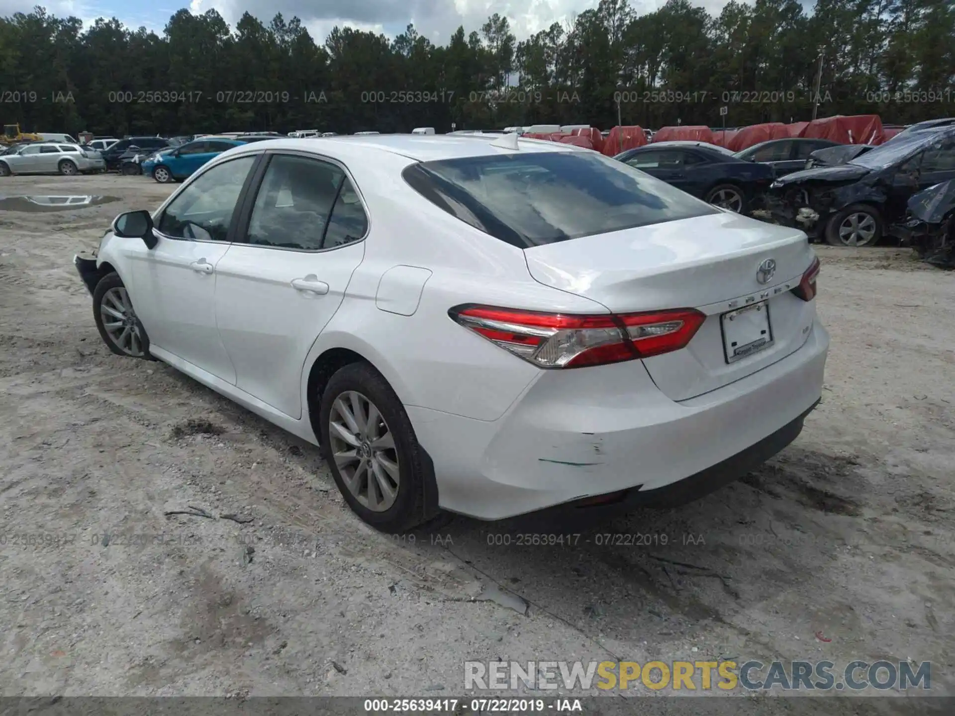 3 Photograph of a damaged car 4T1B11HK5KU227676 TOYOTA CAMRY 2019