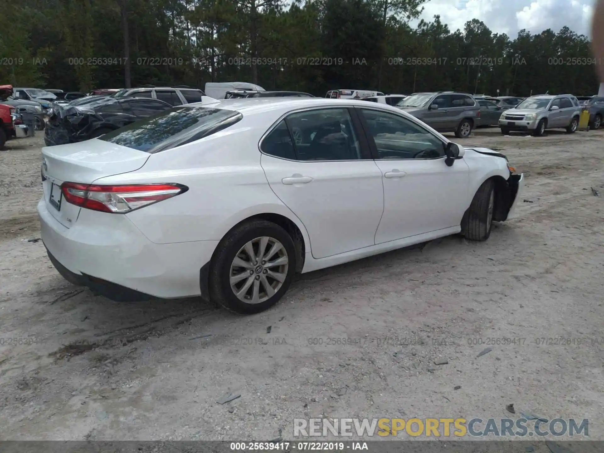 4 Photograph of a damaged car 4T1B11HK5KU227676 TOYOTA CAMRY 2019