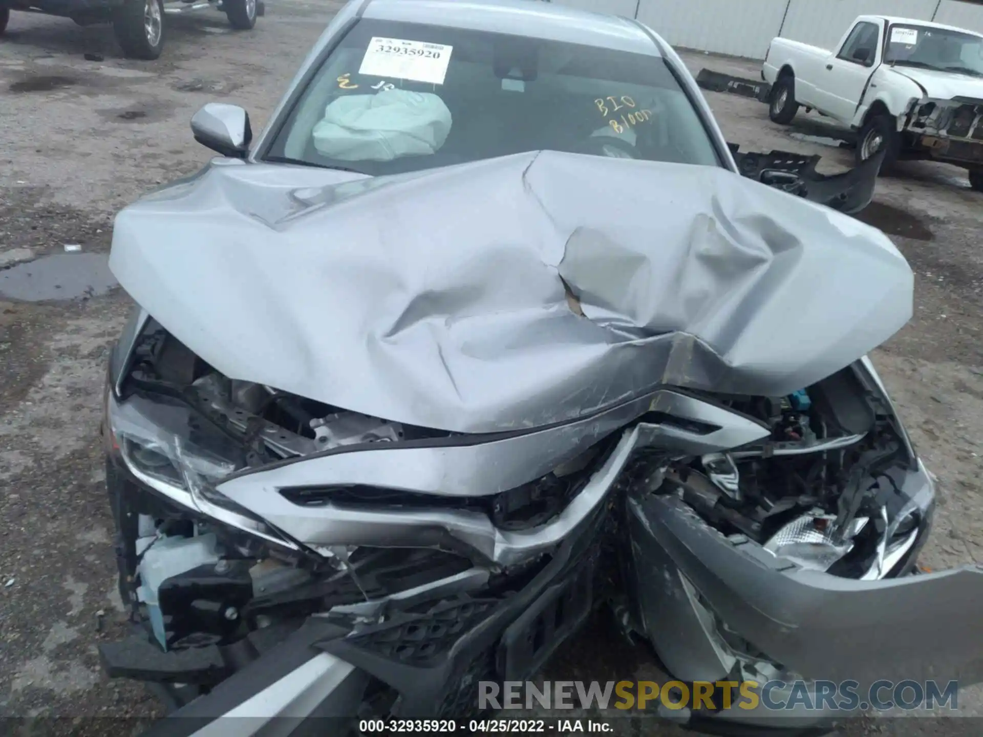 10 Photograph of a damaged car 4T1B11HK5KU228665 TOYOTA CAMRY 2019