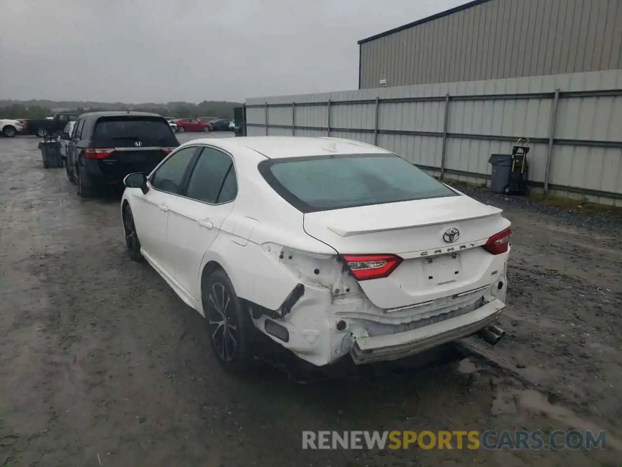 3 Photograph of a damaged car 4T1B11HK5KU229072 TOYOTA CAMRY 2019