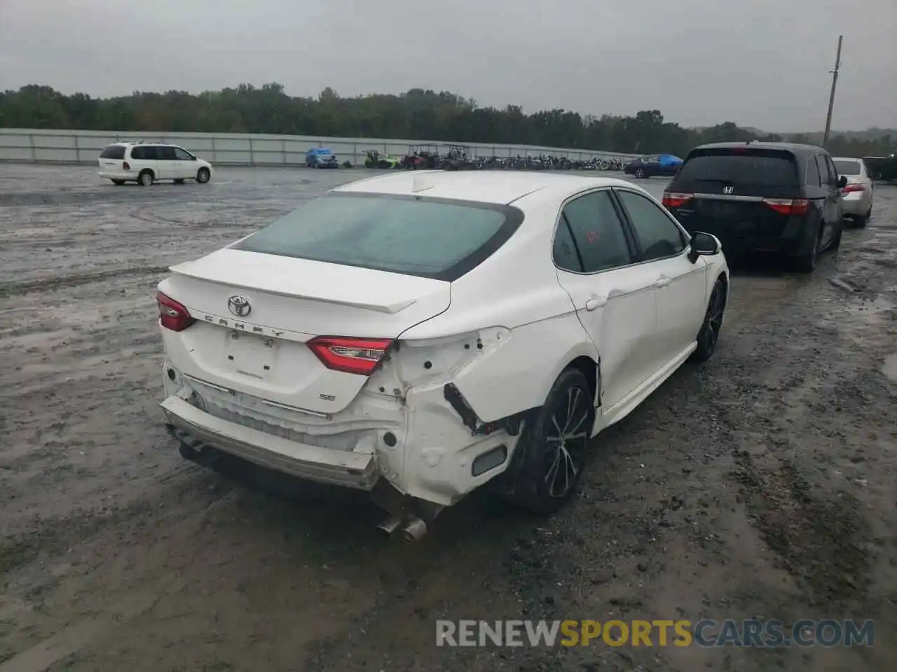 4 Photograph of a damaged car 4T1B11HK5KU229072 TOYOTA CAMRY 2019