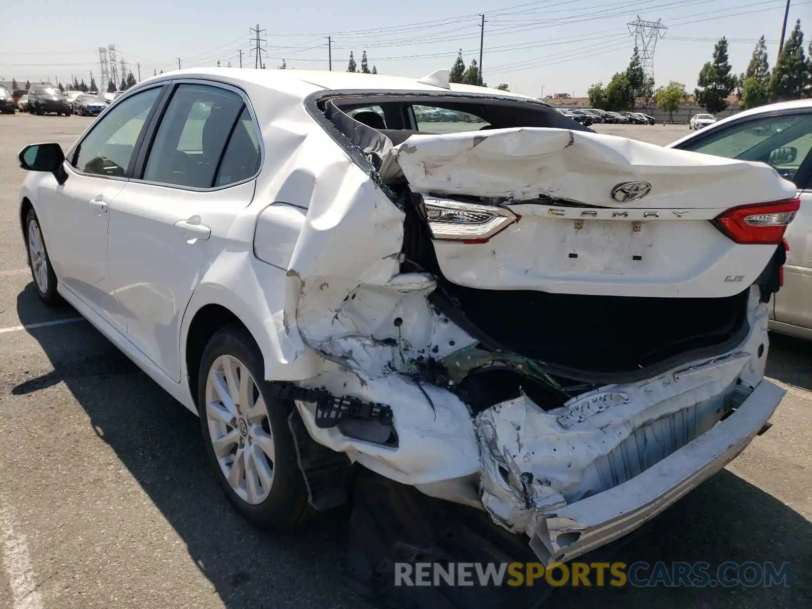 3 Photograph of a damaged car 4T1B11HK5KU229251 TOYOTA CAMRY 2019