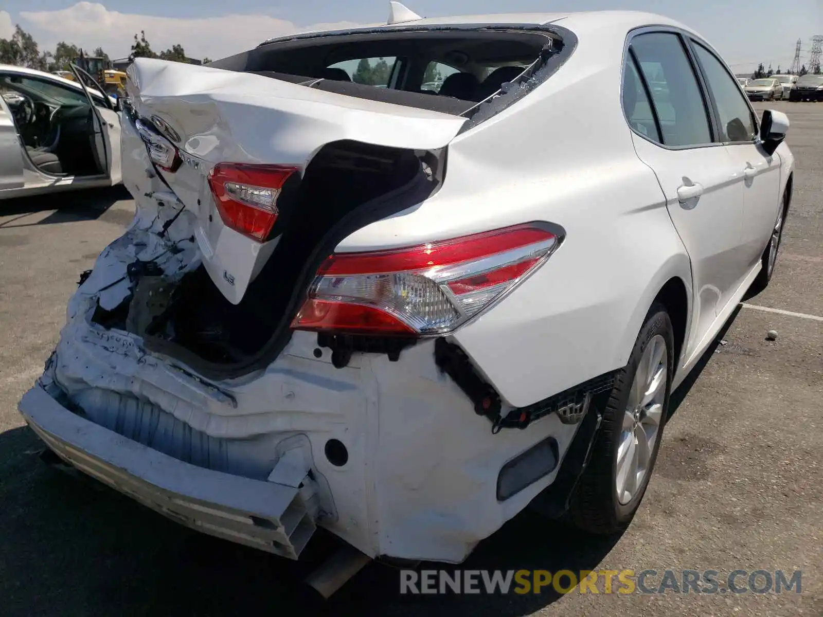 4 Photograph of a damaged car 4T1B11HK5KU229251 TOYOTA CAMRY 2019