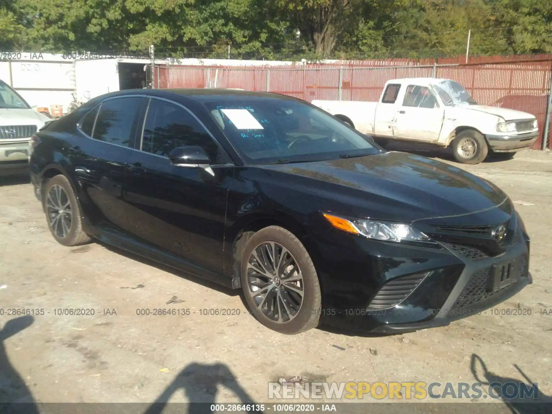 1 Photograph of a damaged car 4T1B11HK5KU230058 TOYOTA CAMRY 2019