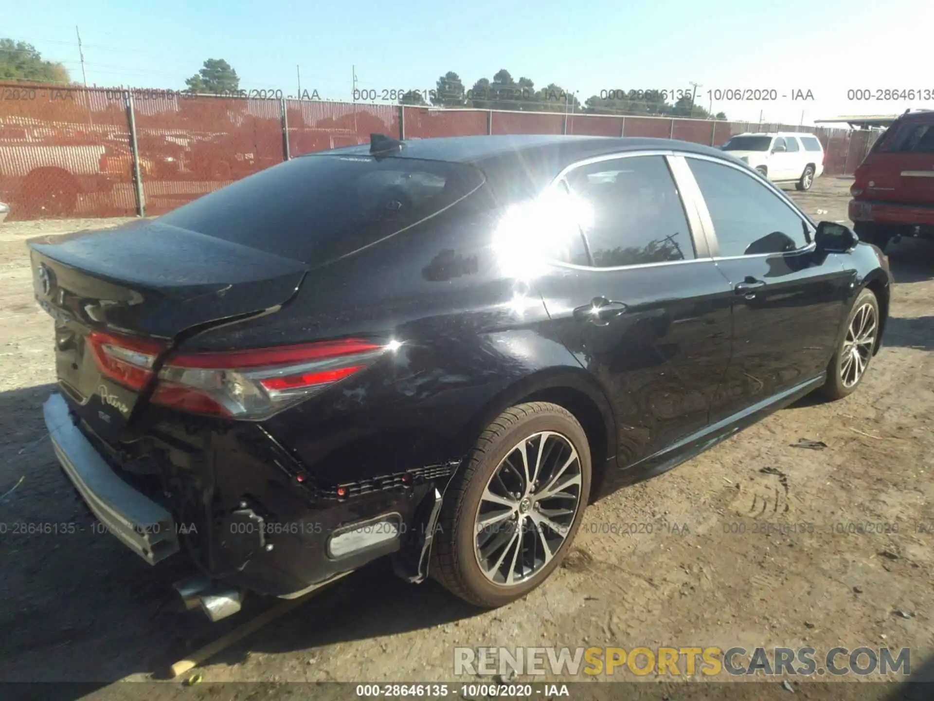 4 Фотография поврежденного автомобиля 4T1B11HK5KU230058 TOYOTA CAMRY 2019