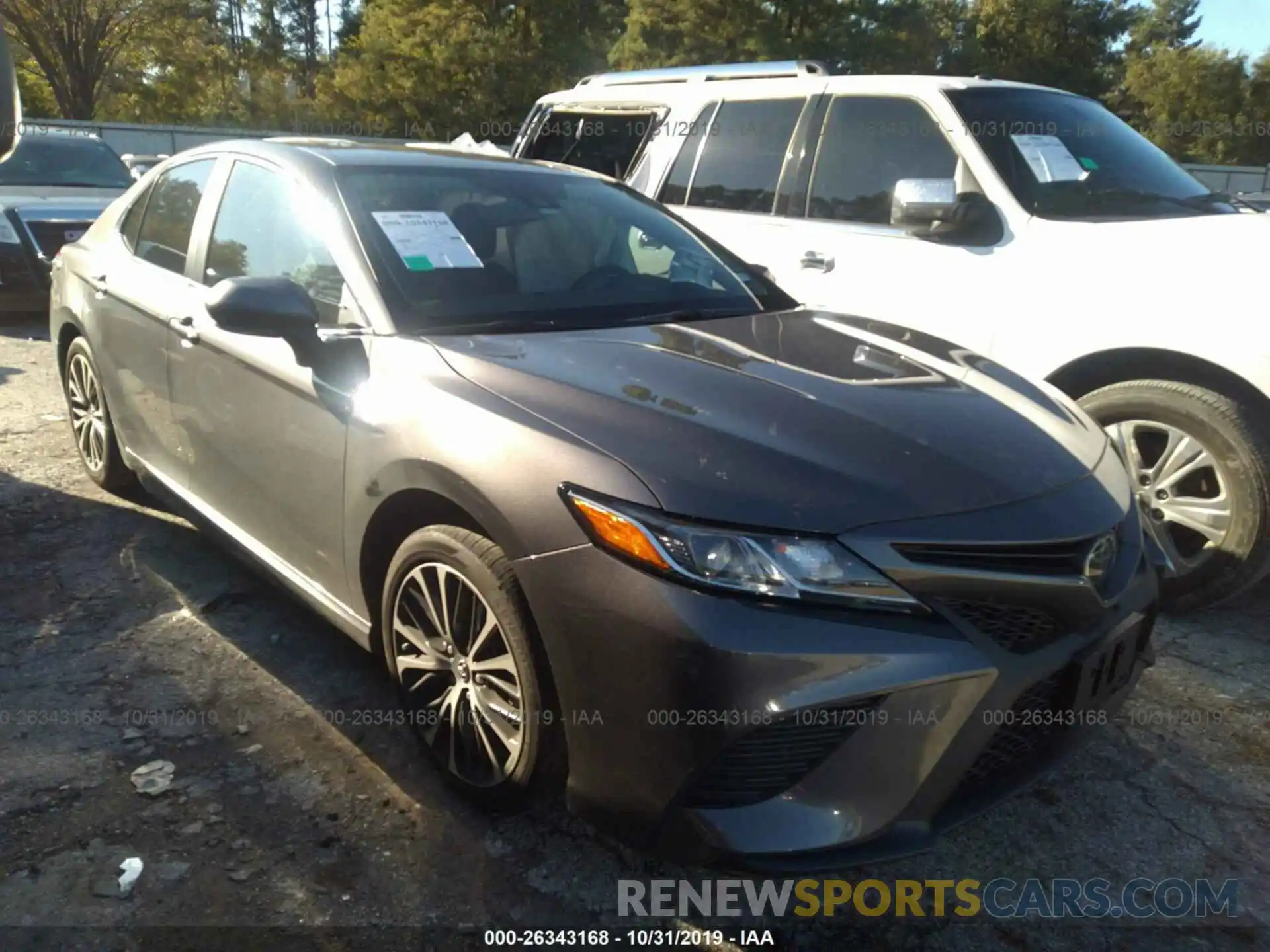 1 Photograph of a damaged car 4T1B11HK5KU230268 TOYOTA CAMRY 2019