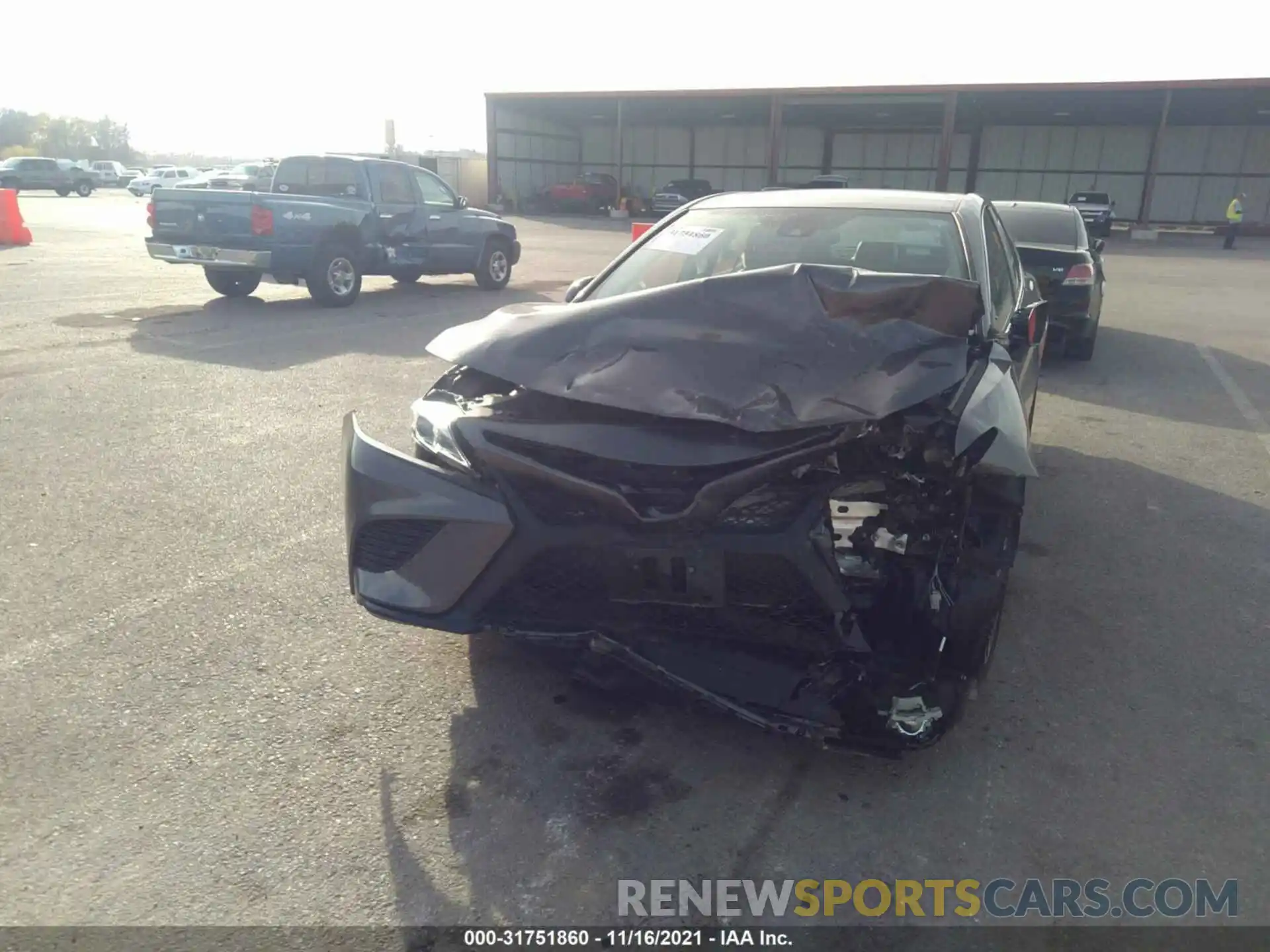 6 Photograph of a damaged car 4T1B11HK5KU230710 TOYOTA CAMRY 2019