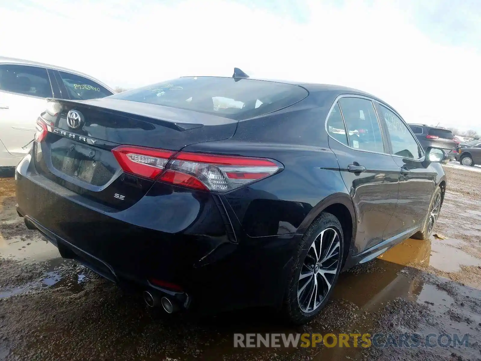 4 Photograph of a damaged car 4T1B11HK5KU230741 TOYOTA CAMRY 2019