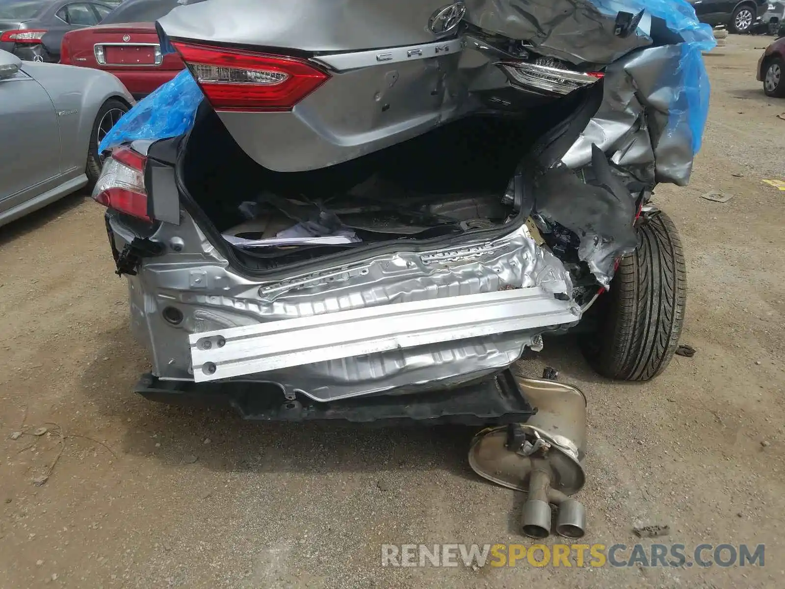 9 Photograph of a damaged car 4T1B11HK5KU231114 TOYOTA CAMRY 2019