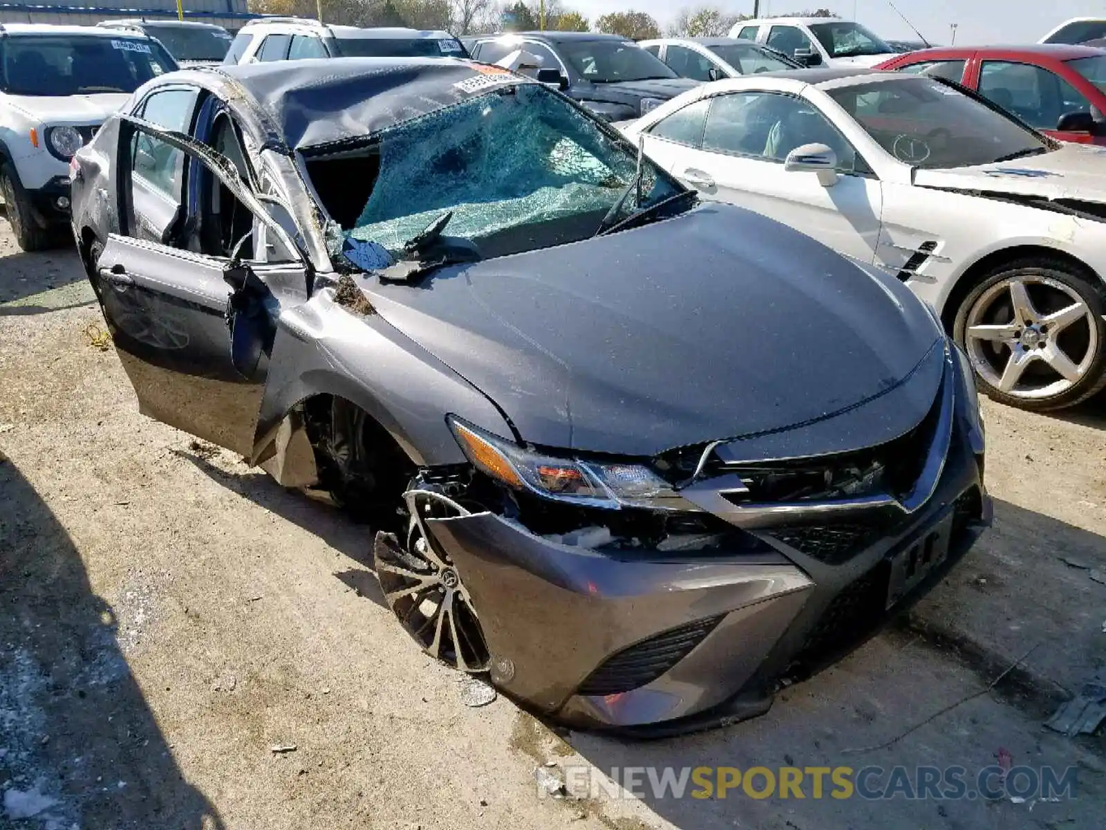 1 Photograph of a damaged car 4T1B11HK5KU231159 TOYOTA CAMRY 2019