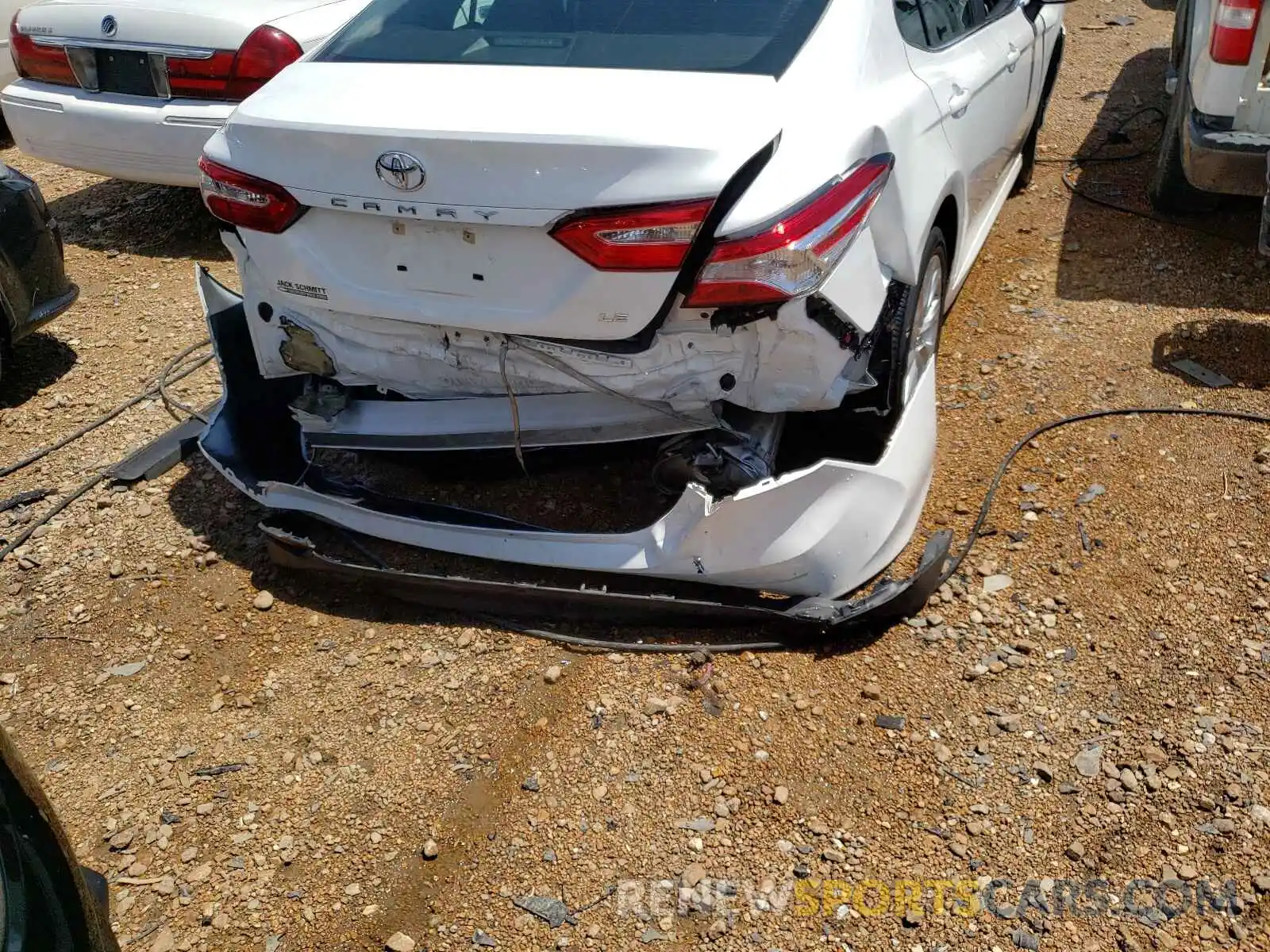 9 Photograph of a damaged car 4T1B11HK5KU232036 TOYOTA CAMRY 2019