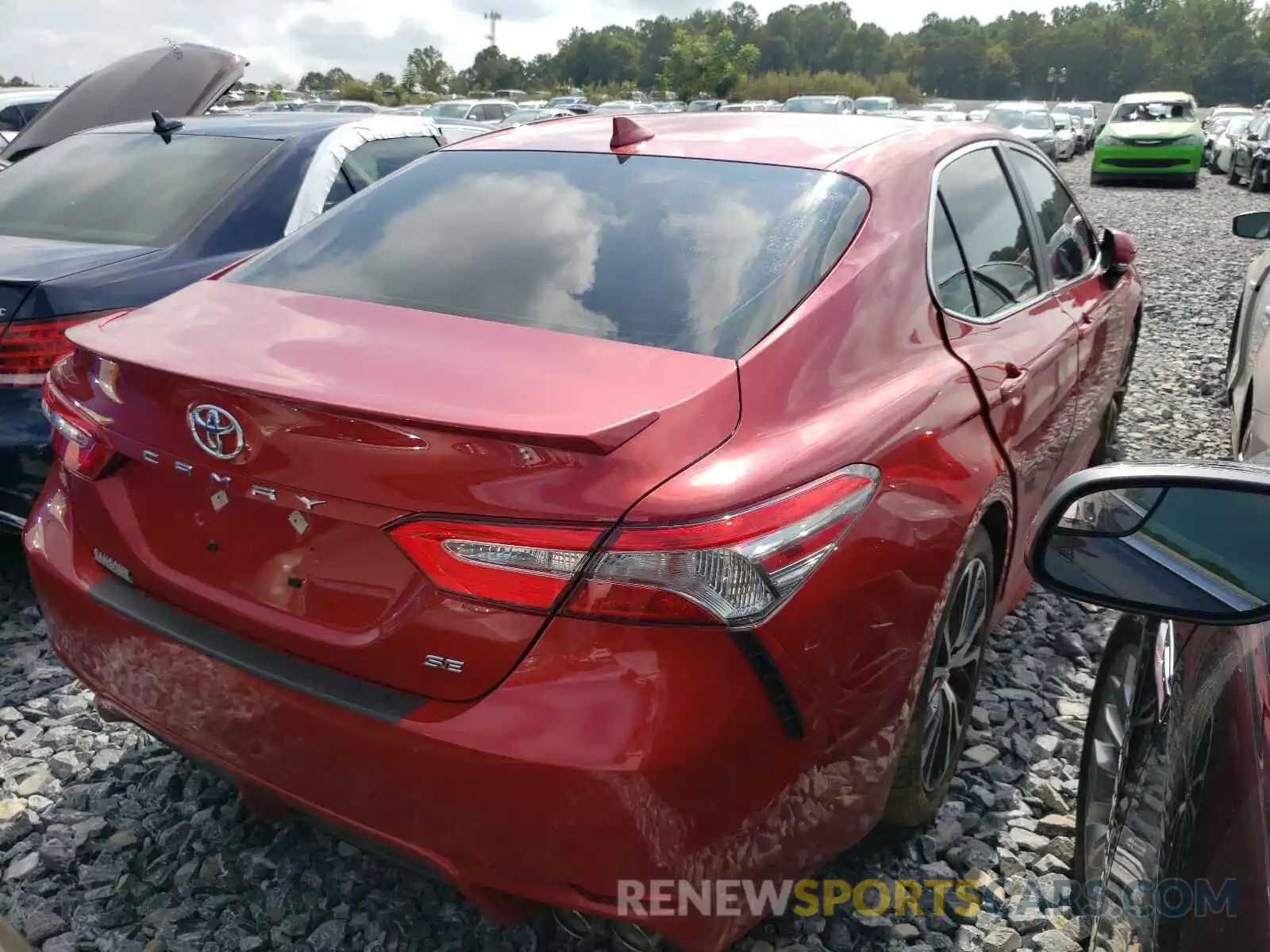 4 Photograph of a damaged car 4T1B11HK5KU235647 TOYOTA CAMRY 2019