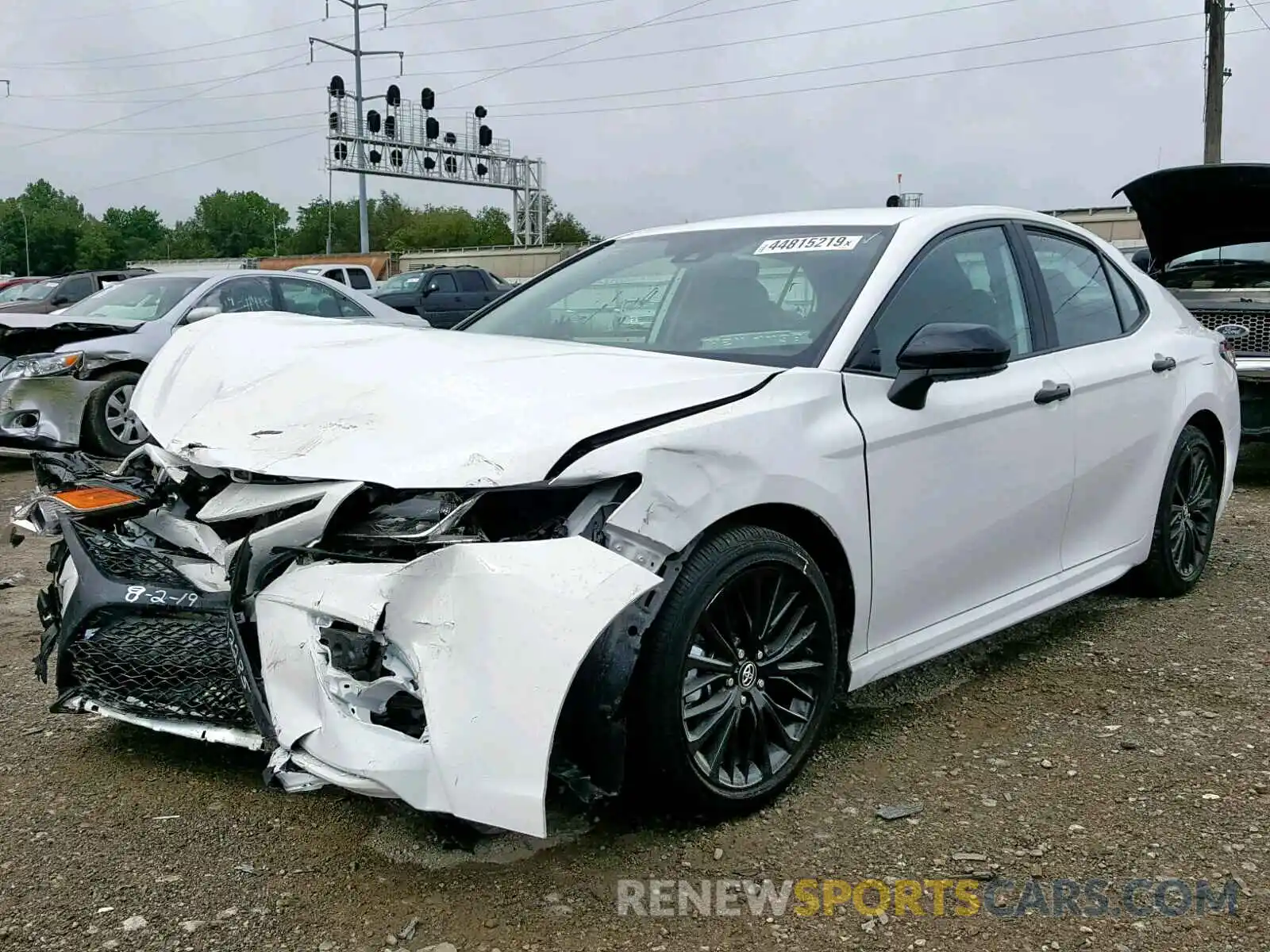 2 Photograph of a damaged car 4T1B11HK5KU235695 TOYOTA CAMRY 2019