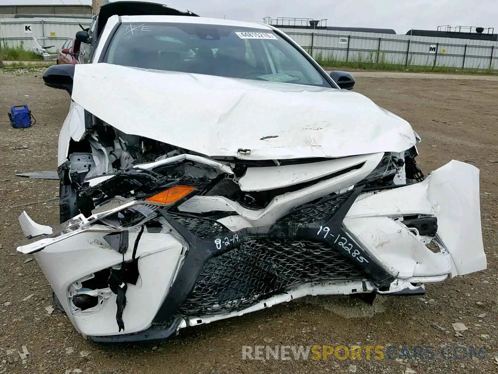 9 Photograph of a damaged car 4T1B11HK5KU235695 TOYOTA CAMRY 2019