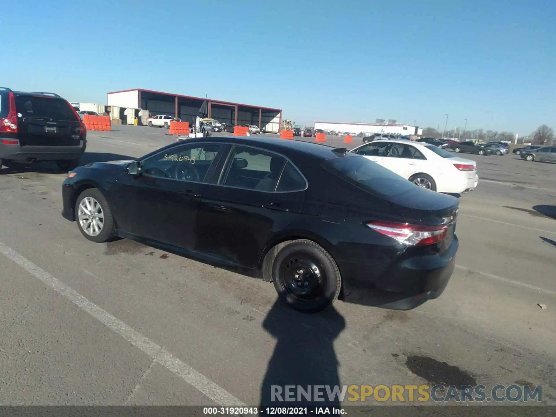 3 Photograph of a damaged car 4T1B11HK5KU238399 TOYOTA CAMRY 2019