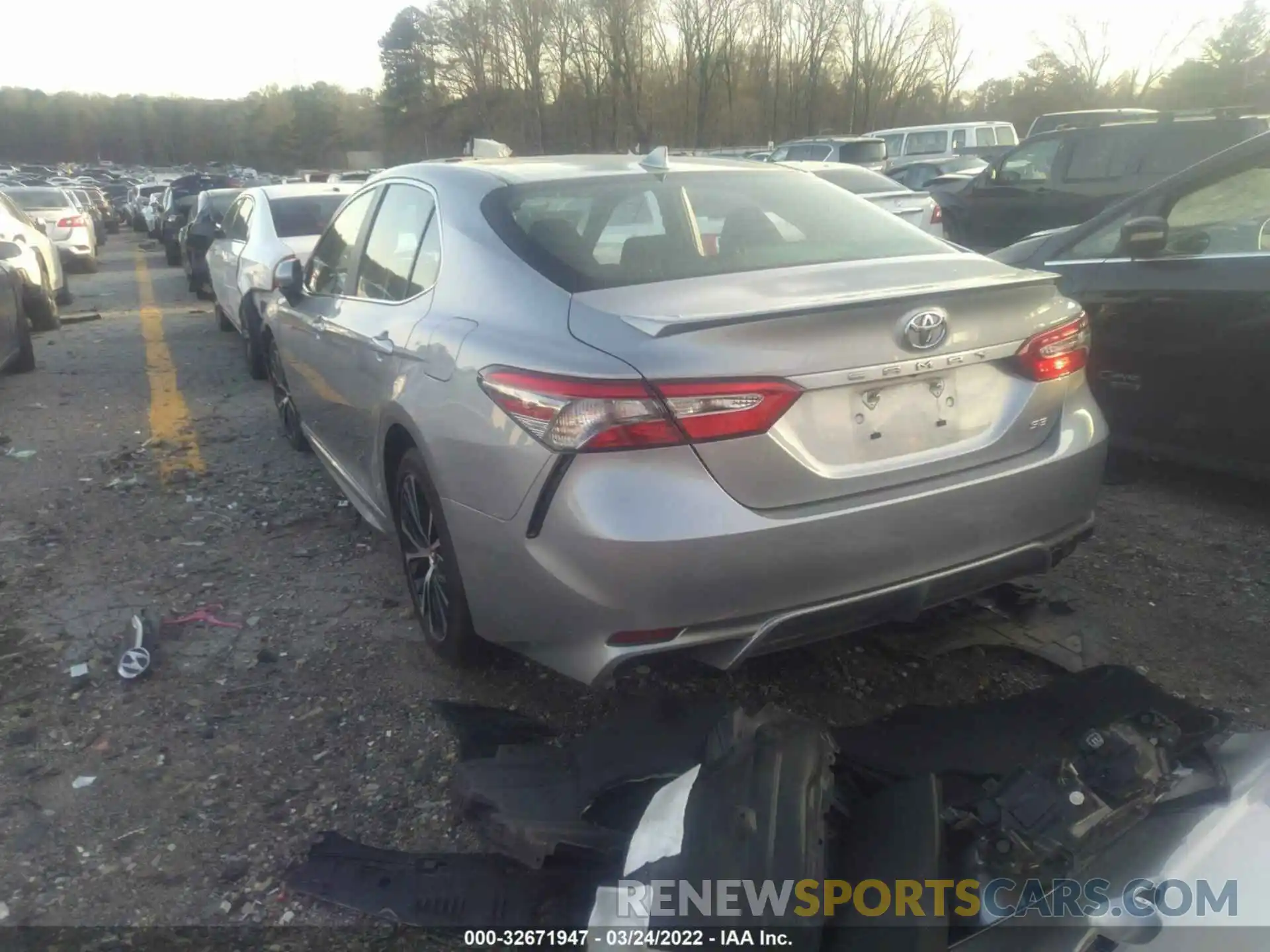 3 Photograph of a damaged car 4T1B11HK5KU239195 TOYOTA CAMRY 2019