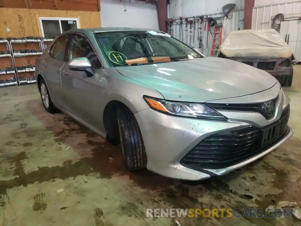 1 Photograph of a damaged car 4T1B11HK5KU240010 TOYOTA CAMRY 2019