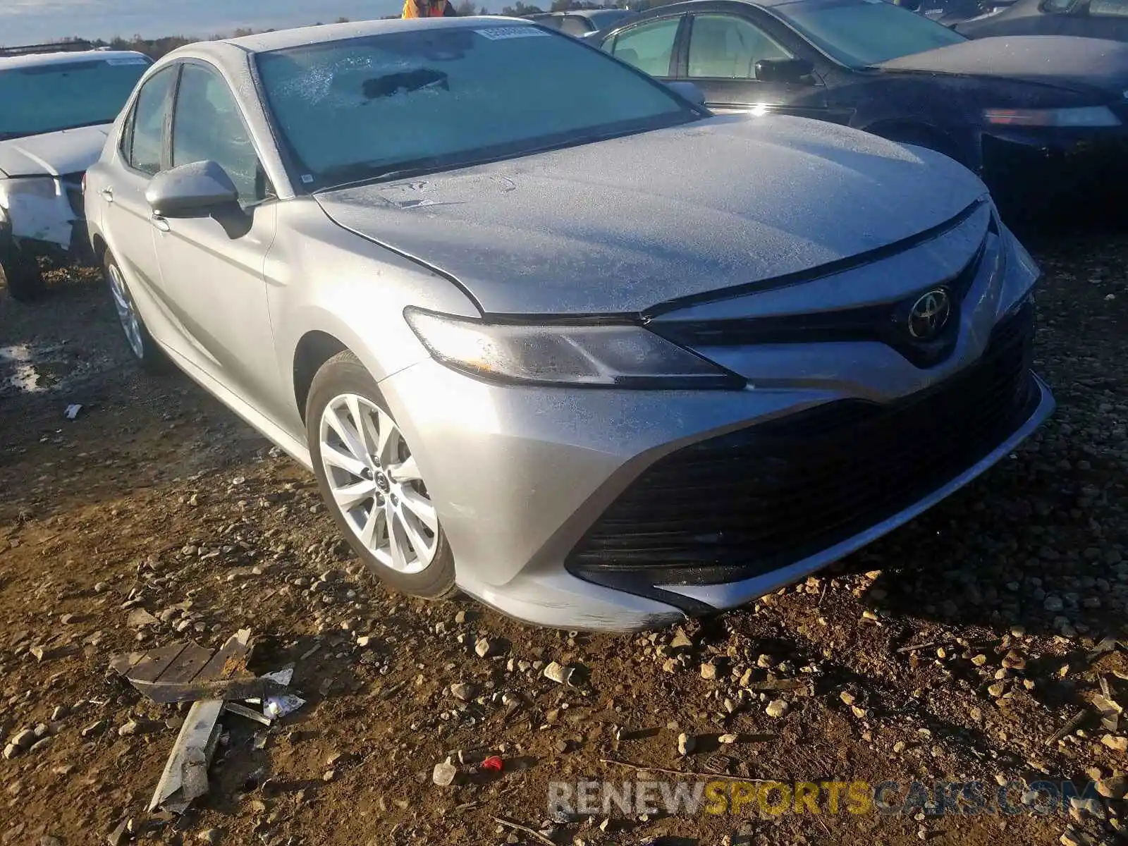 1 Photograph of a damaged car 4T1B11HK5KU240086 TOYOTA CAMRY 2019