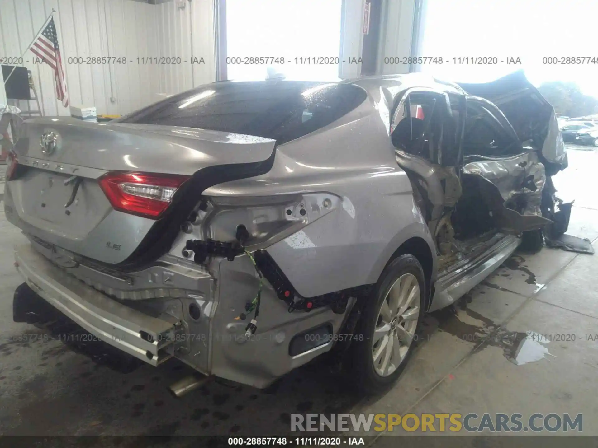 4 Photograph of a damaged car 4T1B11HK5KU240198 TOYOTA CAMRY 2019