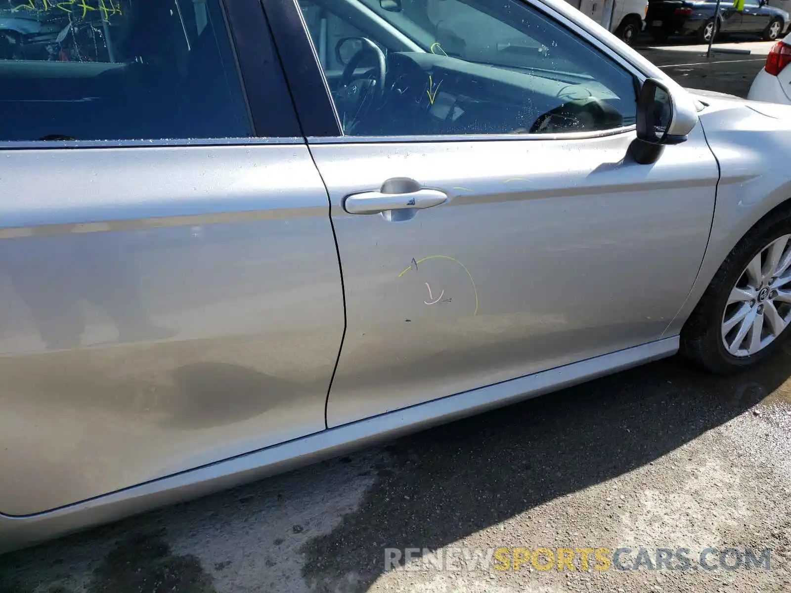 9 Photograph of a damaged car 4T1B11HK5KU242100 TOYOTA CAMRY 2019