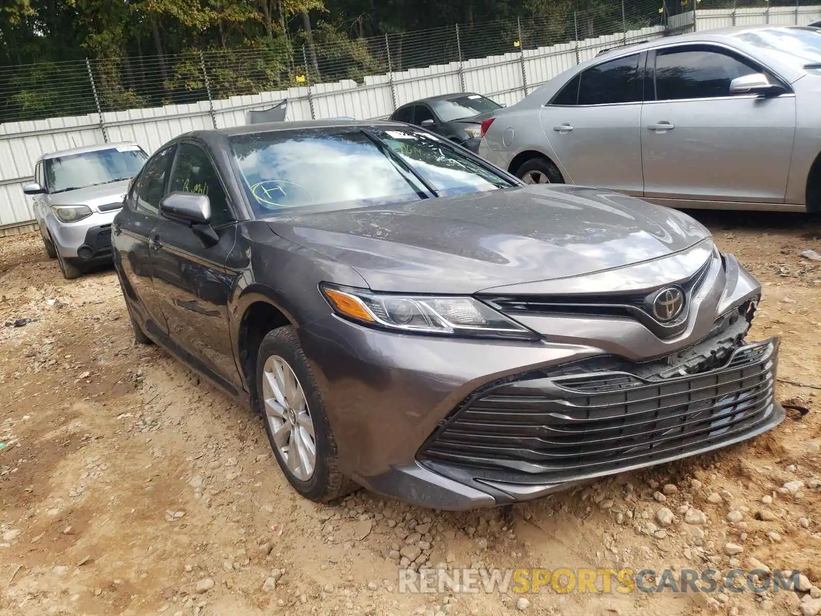 1 Photograph of a damaged car 4T1B11HK5KU242579 TOYOTA CAMRY 2019