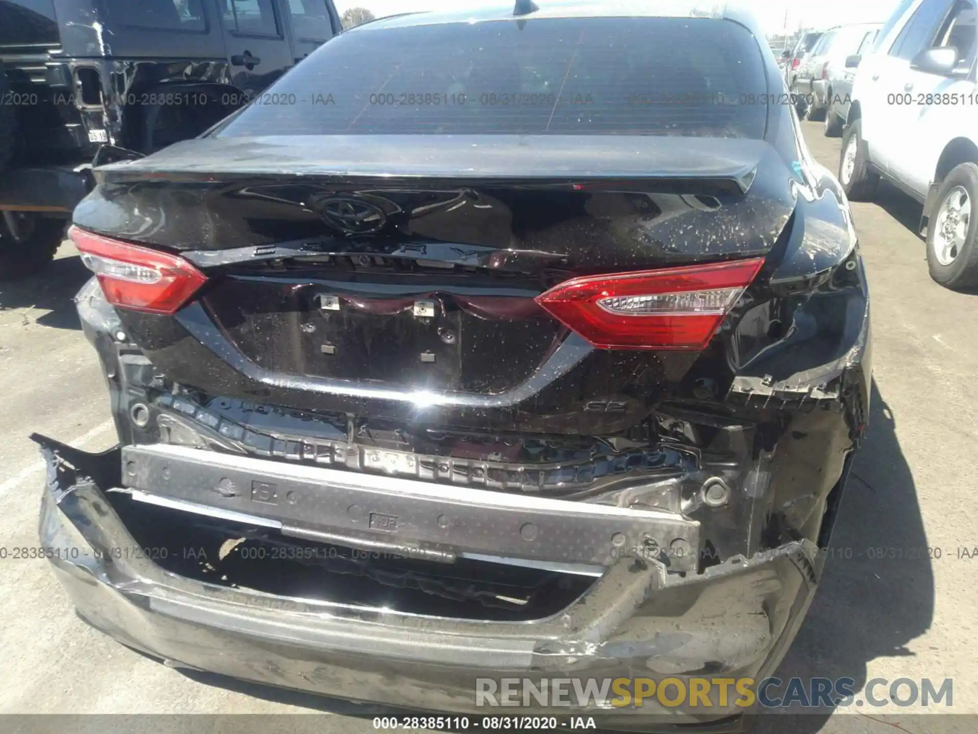 6 Photograph of a damaged car 4T1B11HK5KU243165 TOYOTA CAMRY 2019