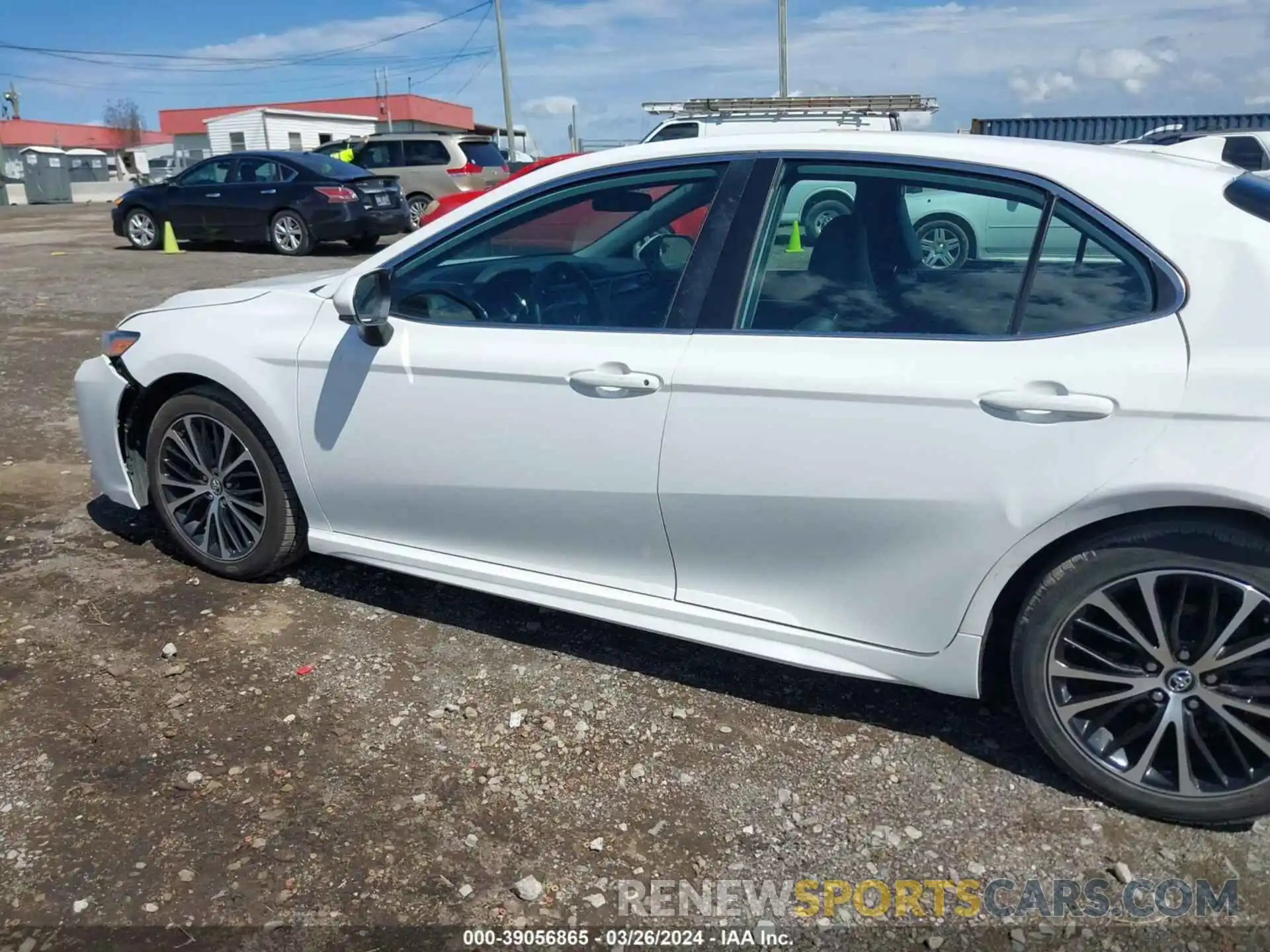 15 Photograph of a damaged car 4T1B11HK5KU244459 TOYOTA CAMRY 2019