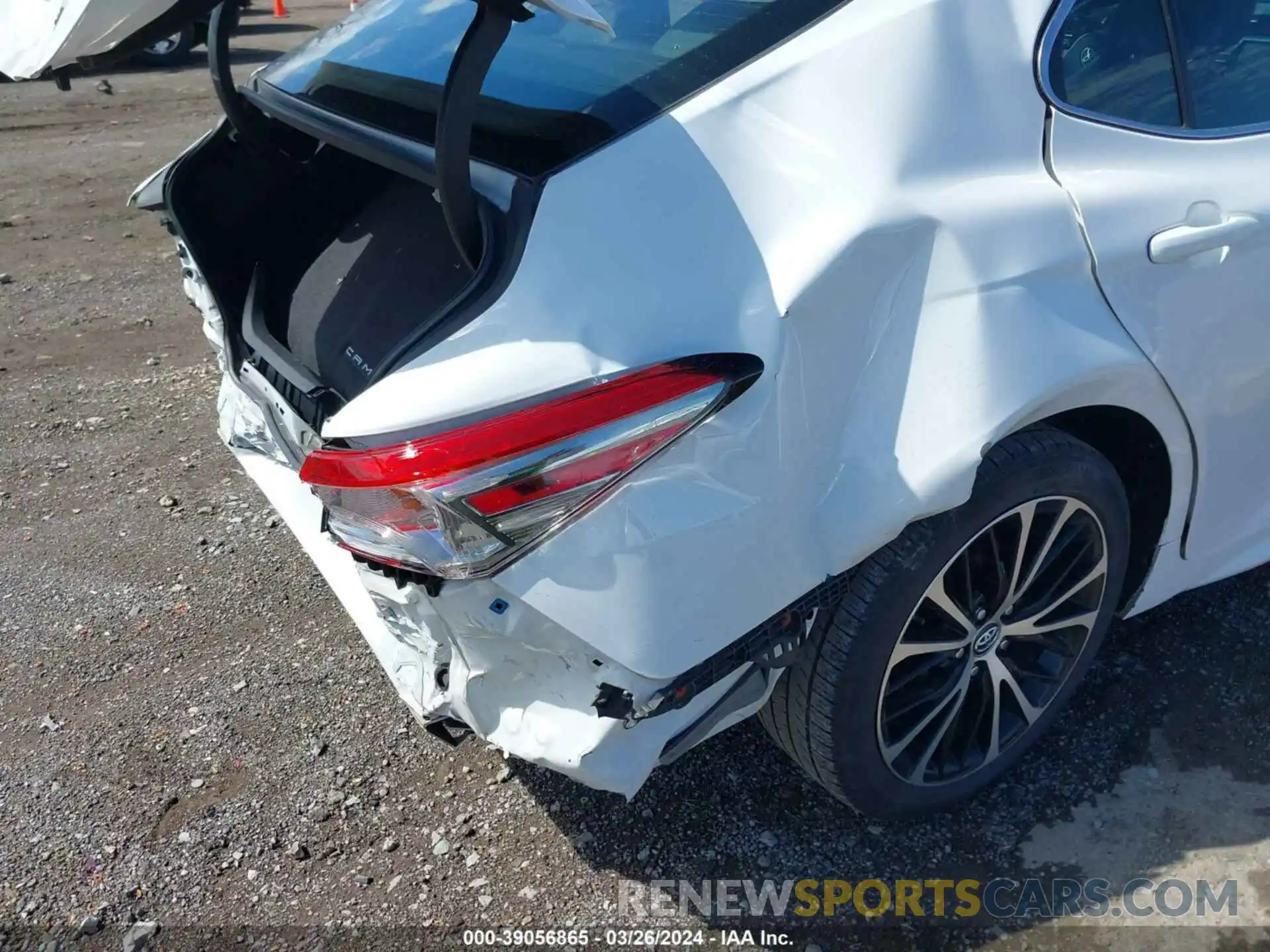 19 Photograph of a damaged car 4T1B11HK5KU244459 TOYOTA CAMRY 2019