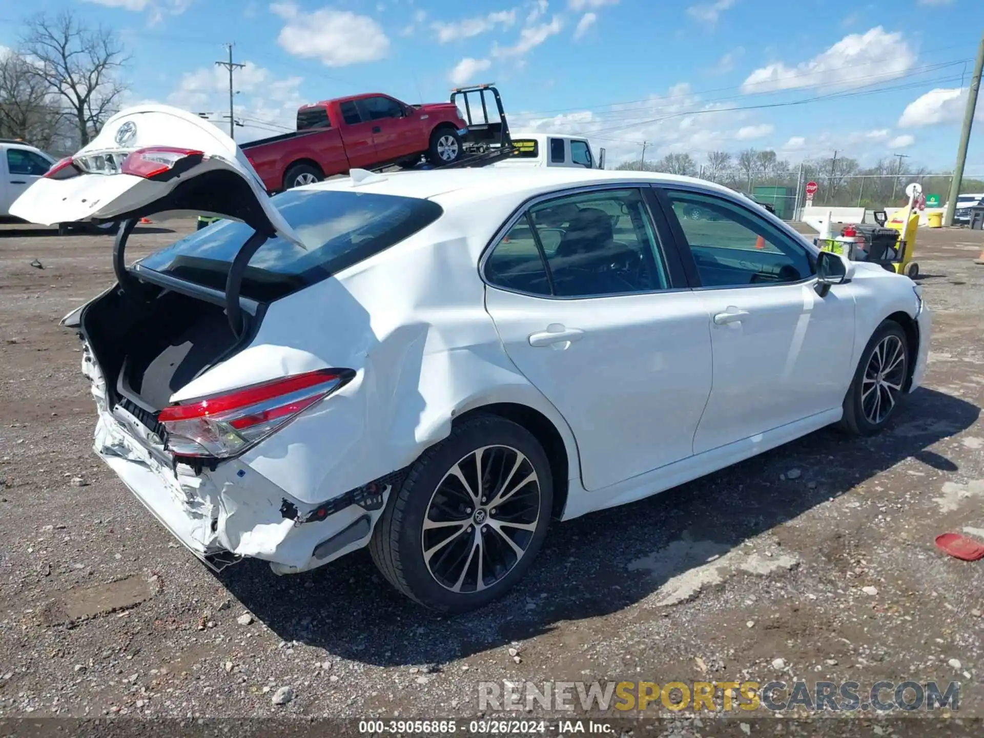 4 Photograph of a damaged car 4T1B11HK5KU244459 TOYOTA CAMRY 2019