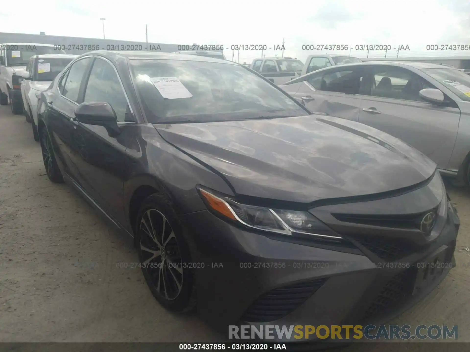 1 Photograph of a damaged car 4T1B11HK5KU248799 TOYOTA CAMRY 2019