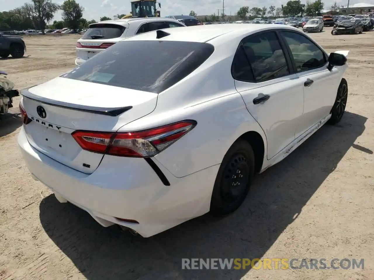 4 Фотография поврежденного автомобиля 4T1B11HK5KU249838 TOYOTA CAMRY 2019