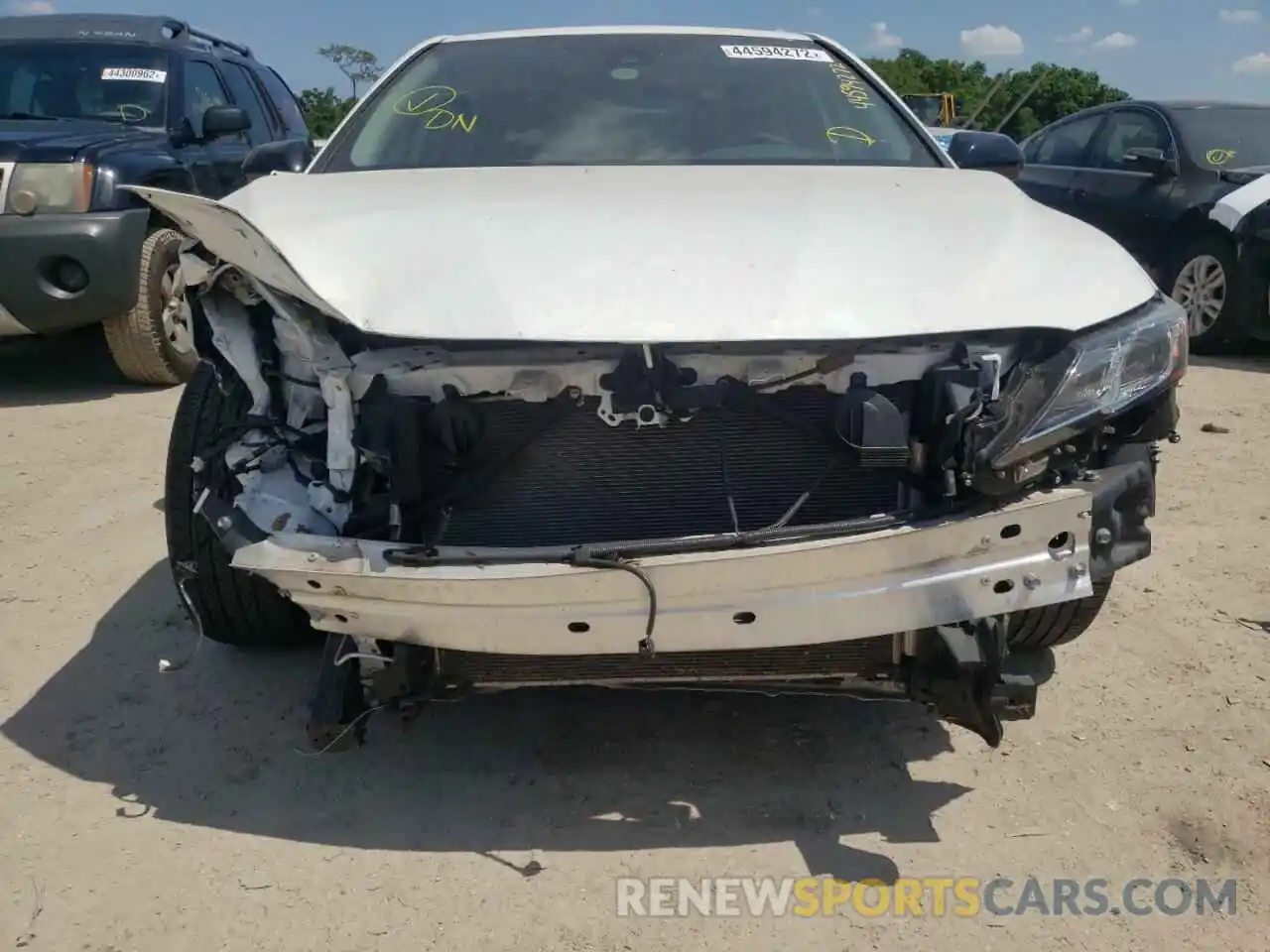 9 Photograph of a damaged car 4T1B11HK5KU249838 TOYOTA CAMRY 2019