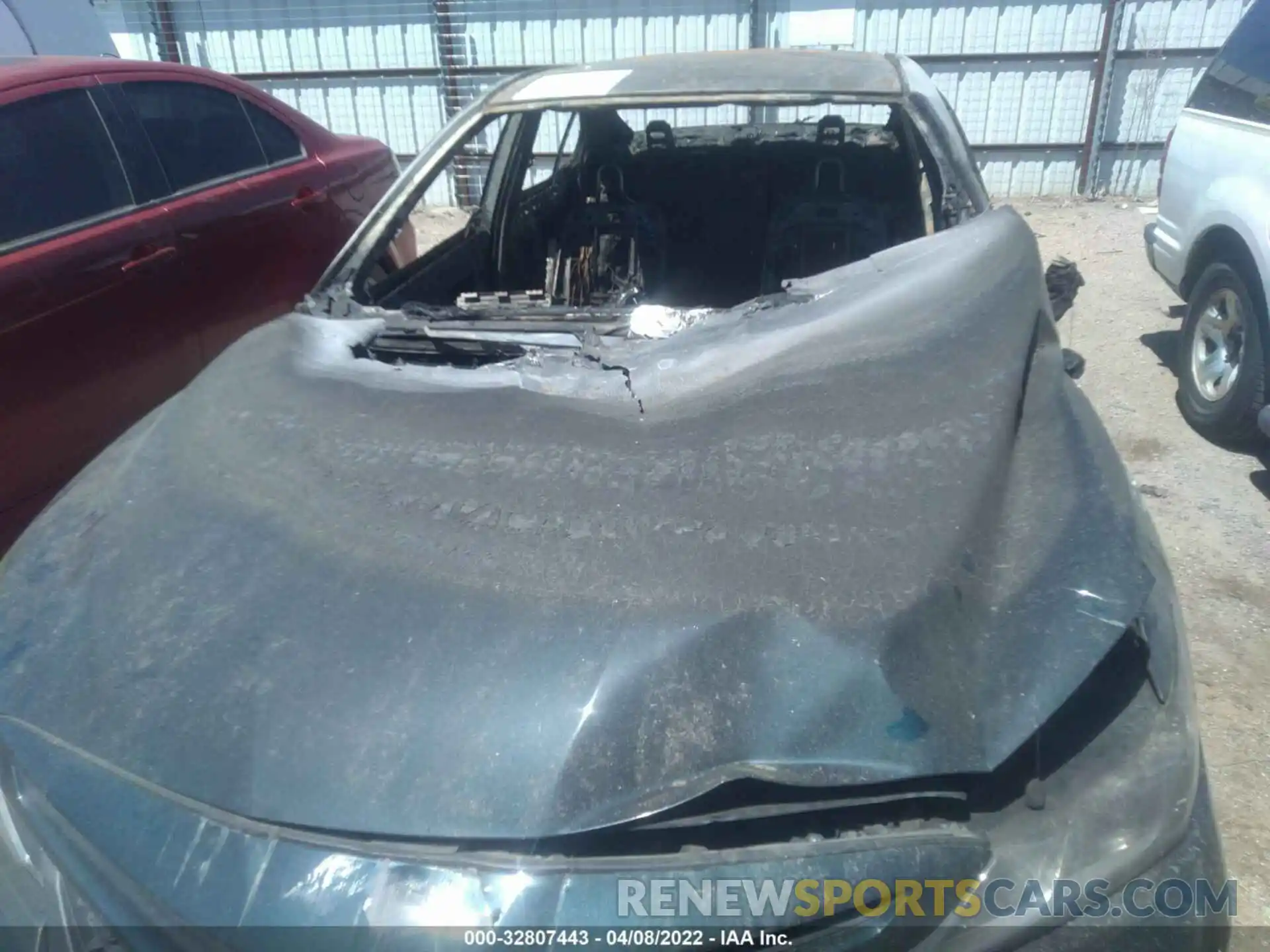 10 Photograph of a damaged car 4T1B11HK5KU249886 TOYOTA CAMRY 2019