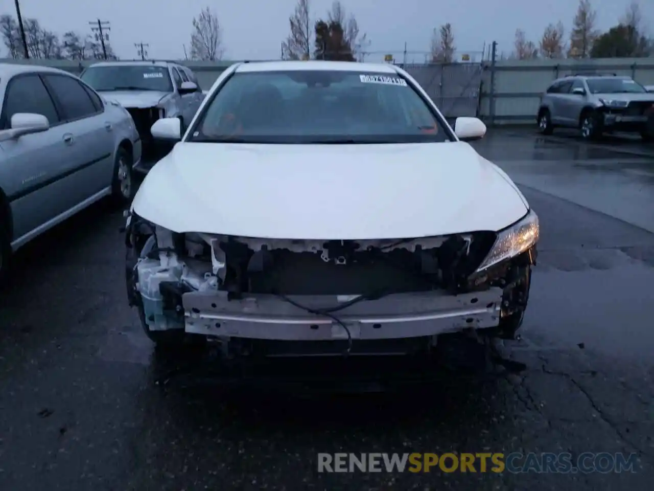 9 Photograph of a damaged car 4T1B11HK5KU250066 TOYOTA CAMRY 2019