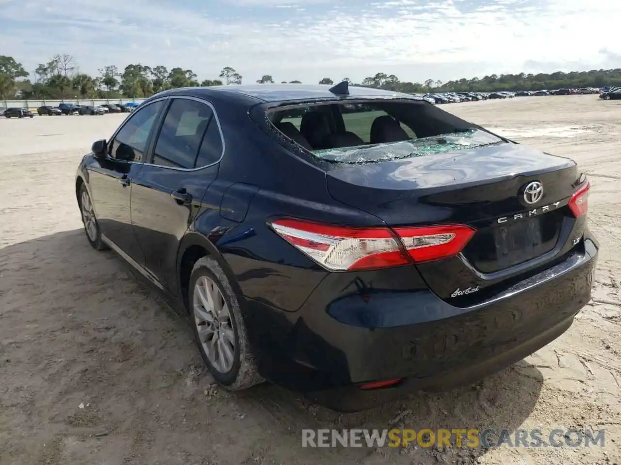 3 Photograph of a damaged car 4T1B11HK5KU250987 TOYOTA CAMRY 2019