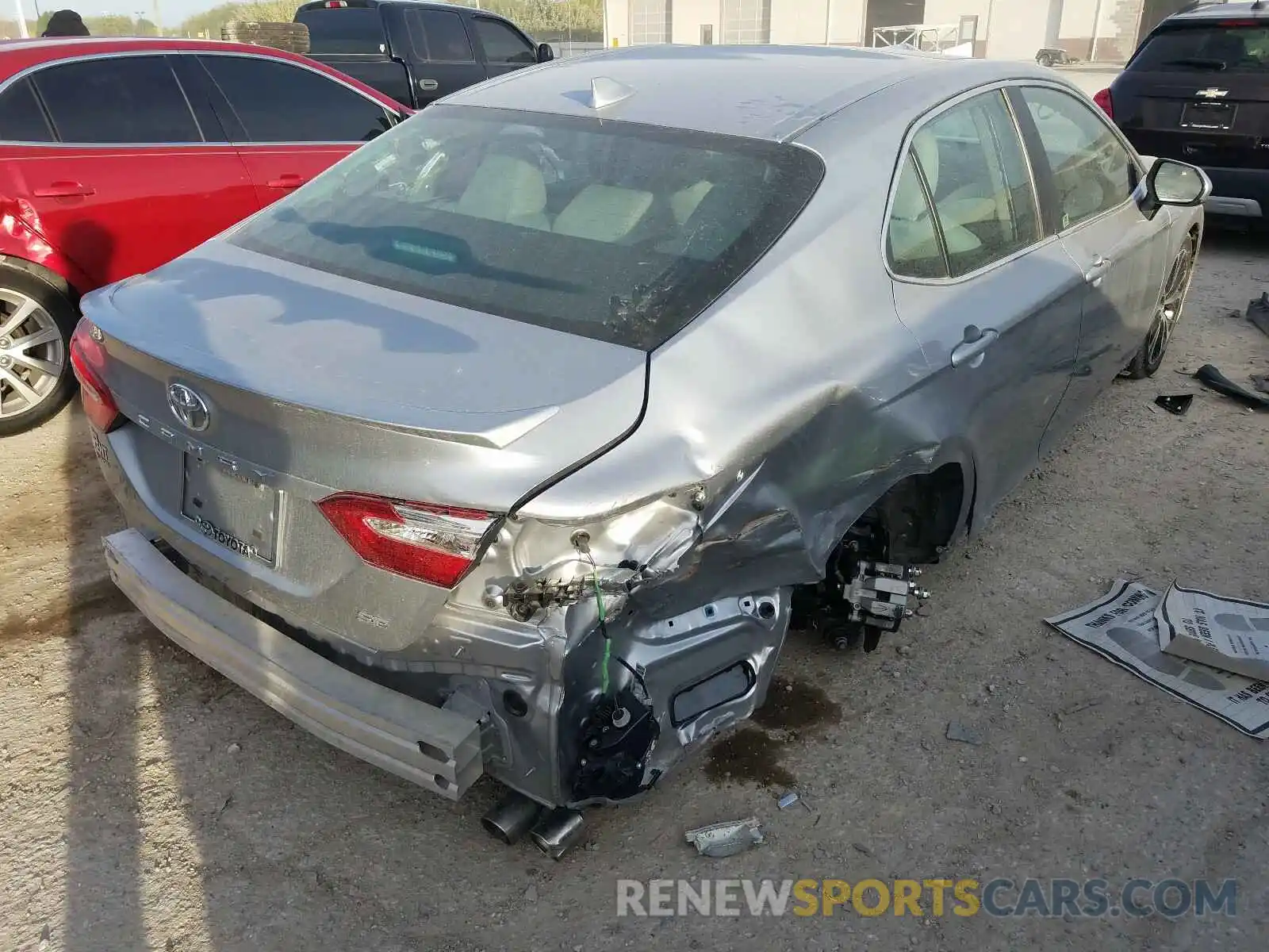 4 Photograph of a damaged car 4T1B11HK5KU252030 TOYOTA CAMRY 2019