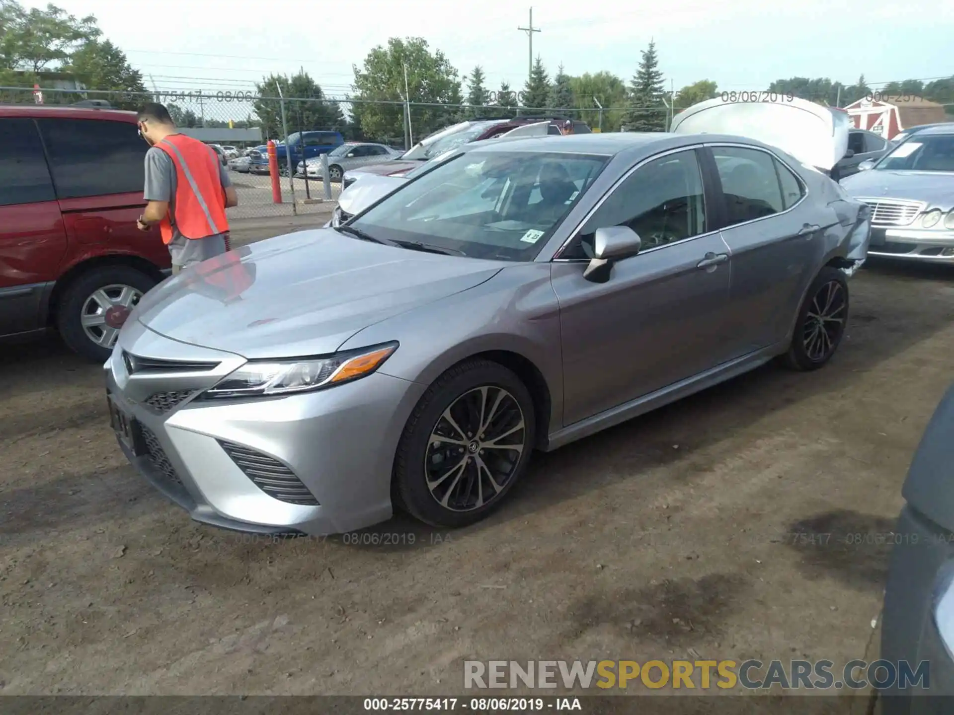 2 Photograph of a damaged car 4T1B11HK5KU253100 TOYOTA CAMRY 2019