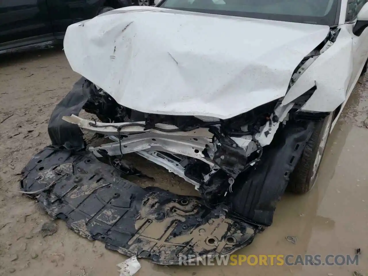 9 Photograph of a damaged car 4T1B11HK5KU253498 TOYOTA CAMRY 2019