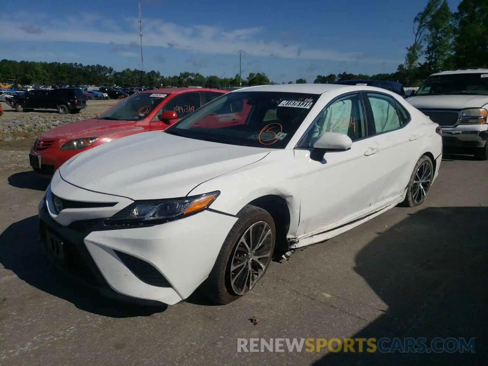 2 Photograph of a damaged car 4T1B11HK5KU254506 TOYOTA CAMRY 2019