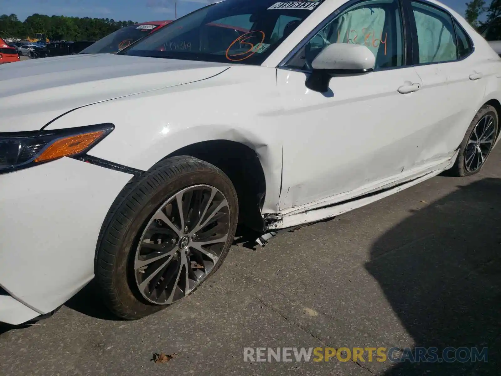 9 Photograph of a damaged car 4T1B11HK5KU254506 TOYOTA CAMRY 2019