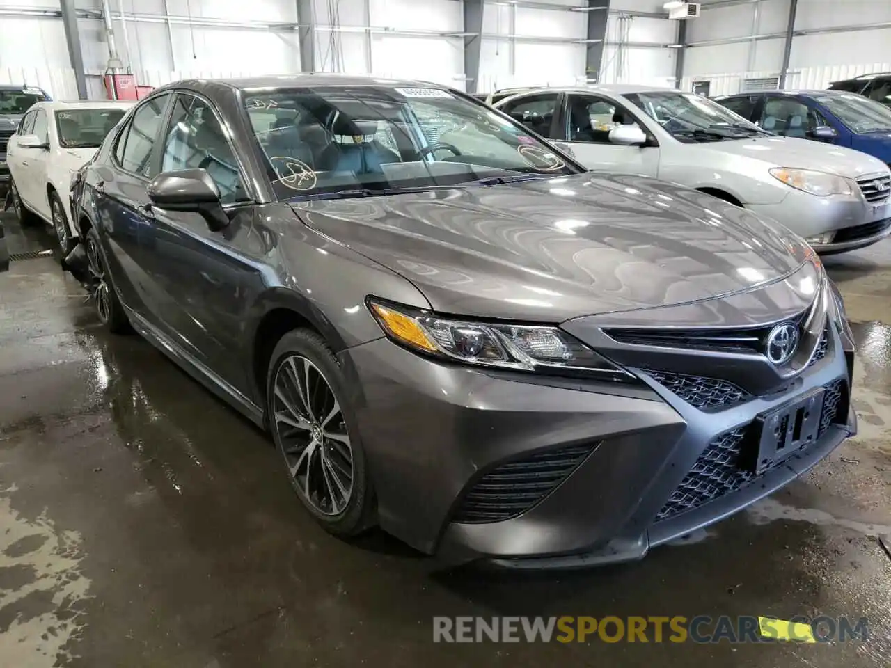 1 Photograph of a damaged car 4T1B11HK5KU255011 TOYOTA CAMRY 2019