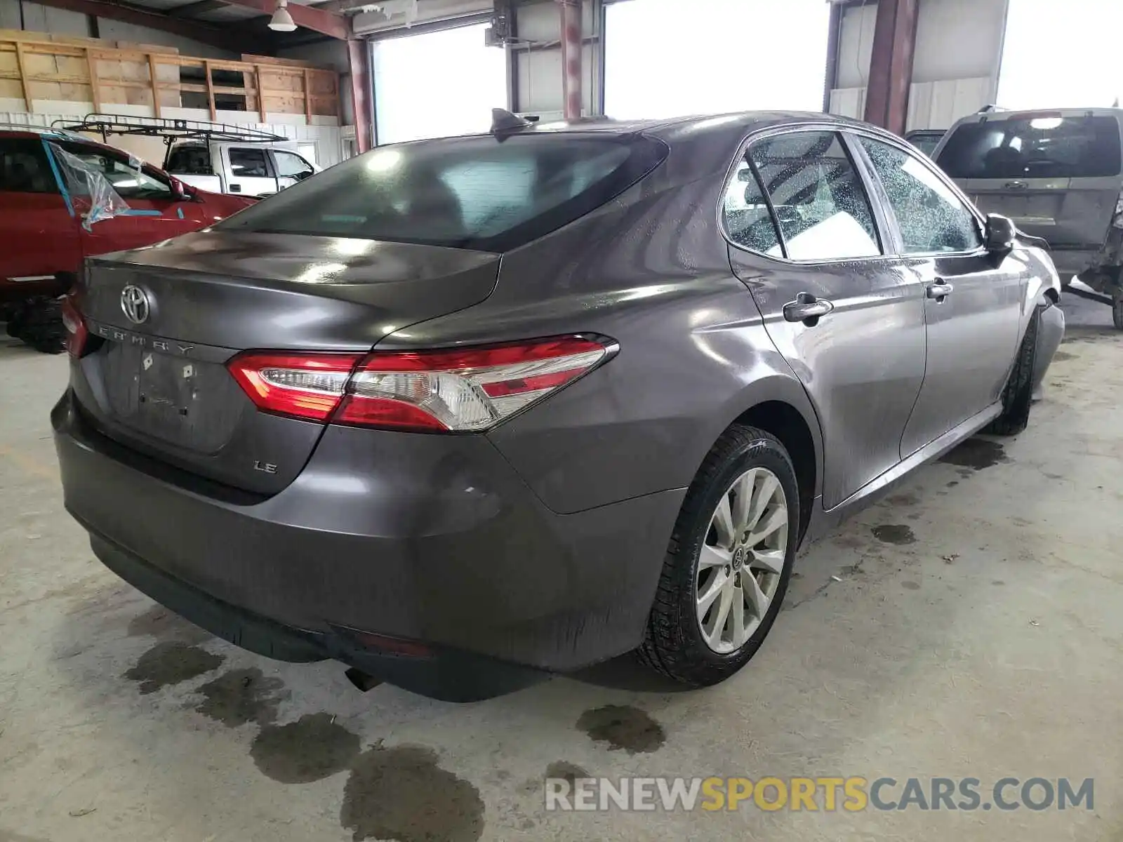 4 Photograph of a damaged car 4T1B11HK5KU255512 TOYOTA CAMRY 2019