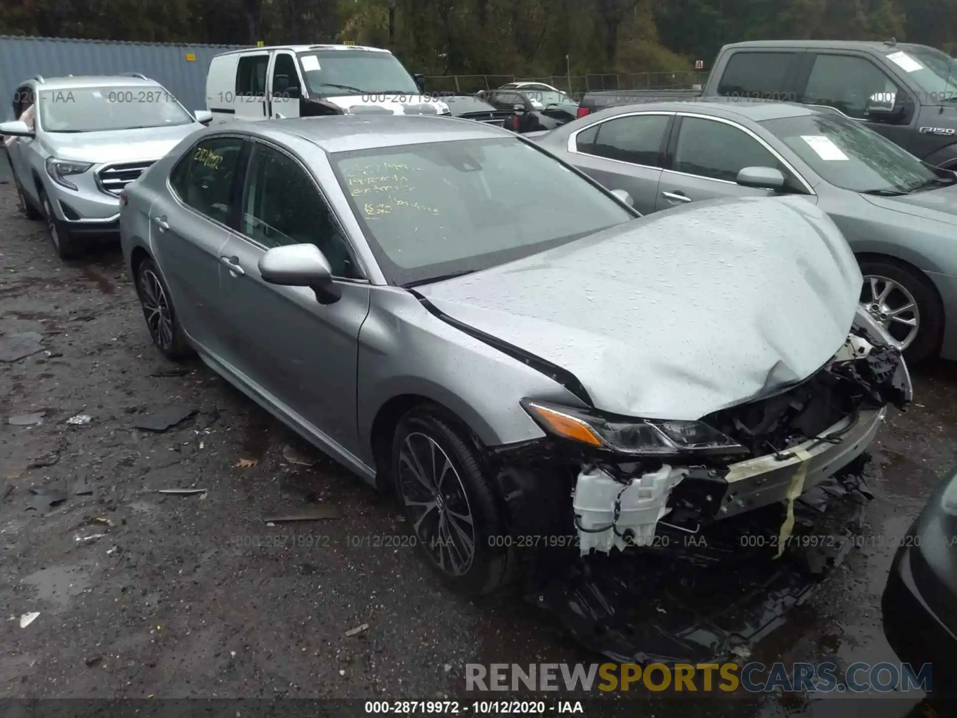 1 Photograph of a damaged car 4T1B11HK5KU255901 TOYOTA CAMRY 2019