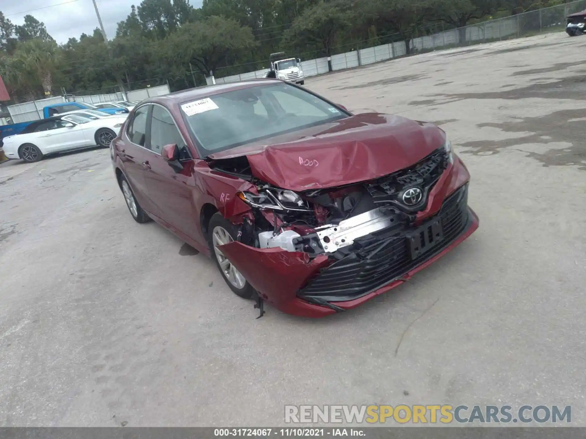 1 Photograph of a damaged car 4T1B11HK5KU256532 TOYOTA CAMRY 2019